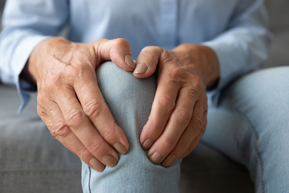 Your guide to Osteoarthritis pain management and treatment from the pain center san diego